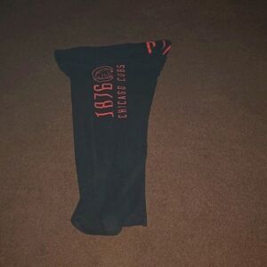 VS Pink Chicago Cubs capris